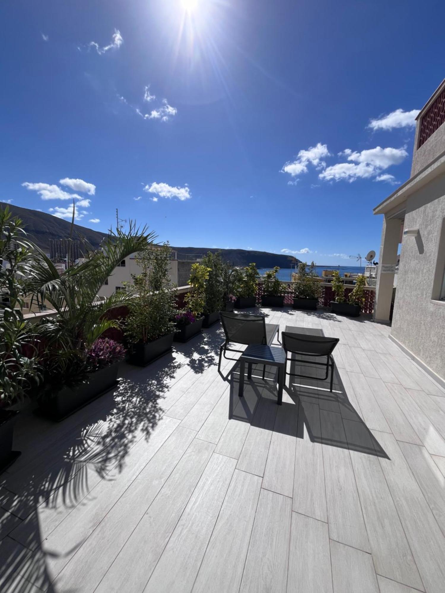 The White Heart House - Attic Sea View Leilighet Los Cristianos  Eksteriør bilde