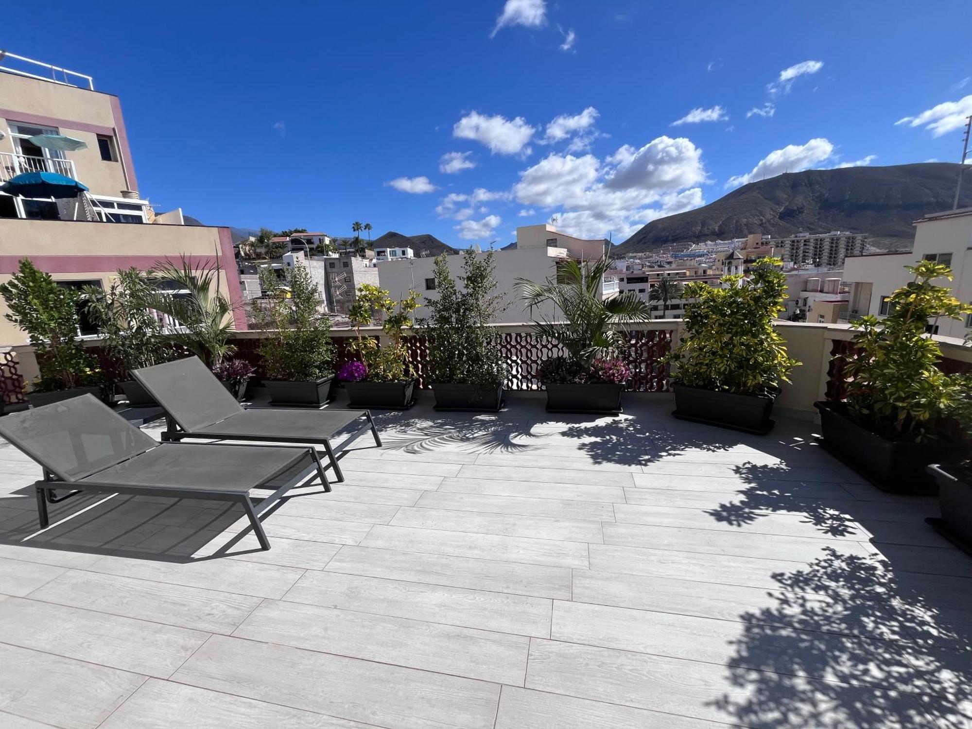 The White Heart House - Attic Sea View Leilighet Los Cristianos  Eksteriør bilde