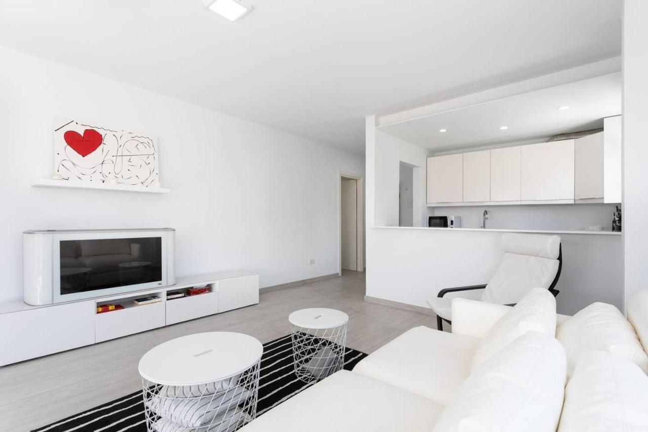 The White Heart House - Attic Sea View Leilighet Los Cristianos  Eksteriør bilde